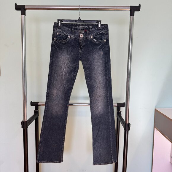 Guess Jeans - Picture 1 of 5